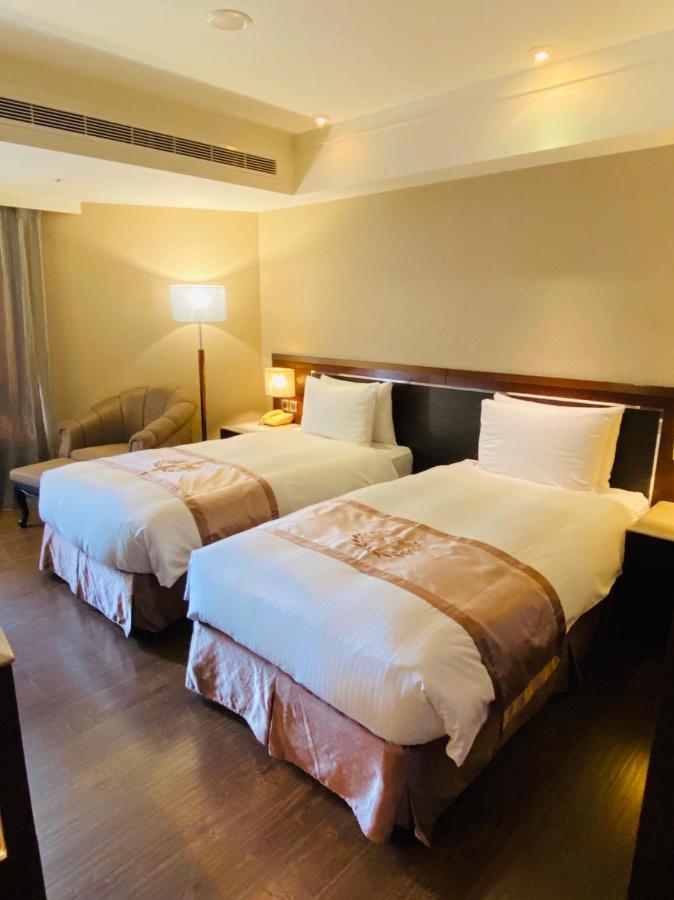 Taichung Charming City Hotel Esterno foto