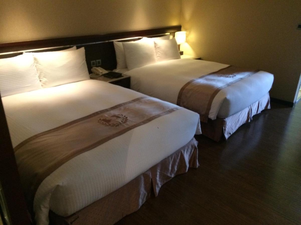 Taichung Charming City Hotel Esterno foto
