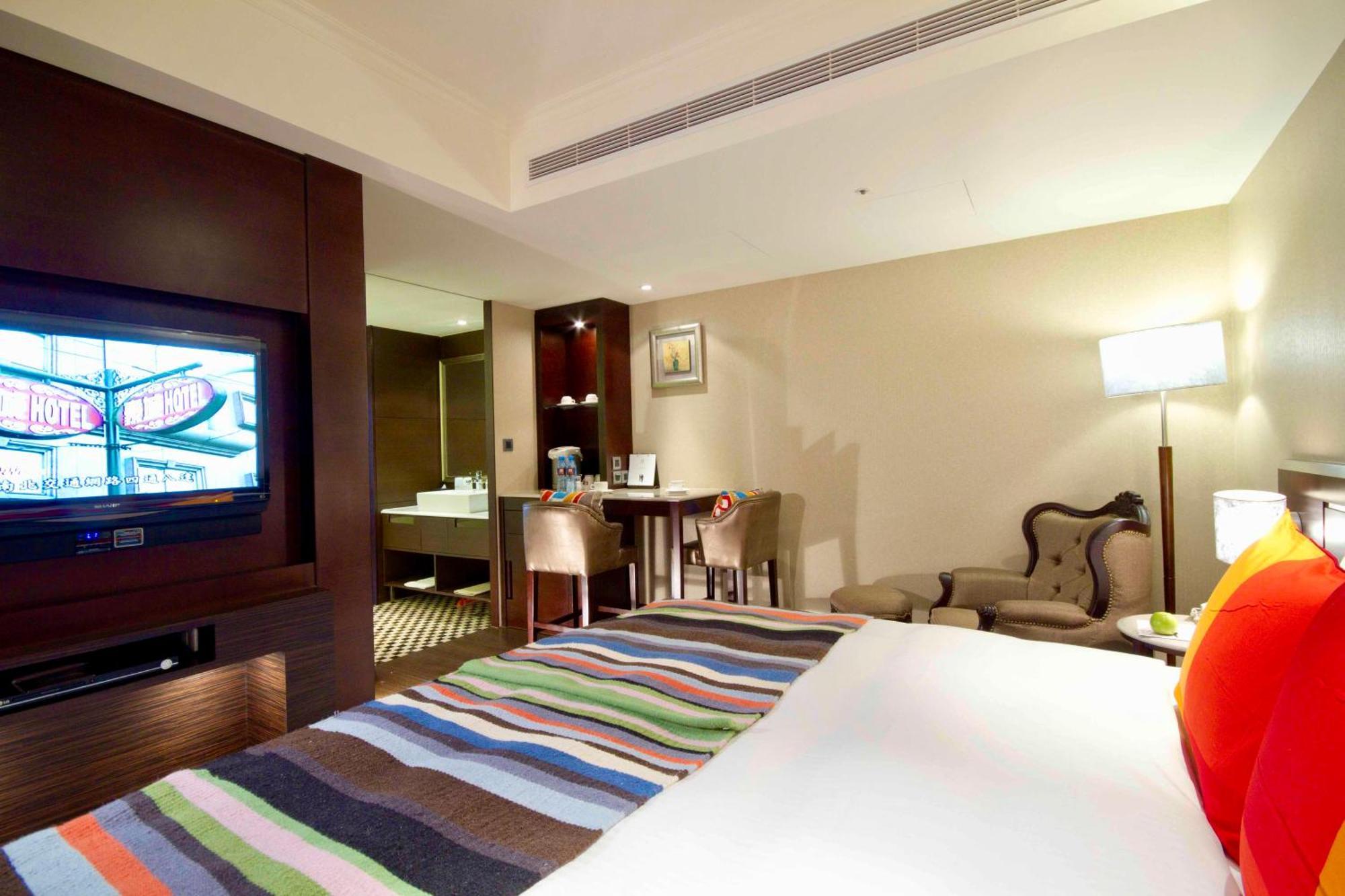 Taichung Charming City Hotel Esterno foto