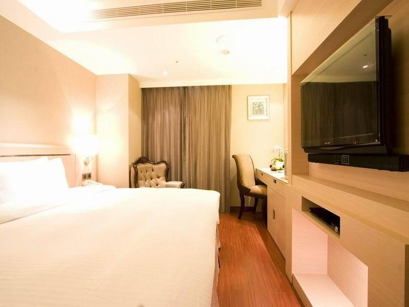Taichung Charming City Hotel Esterno foto