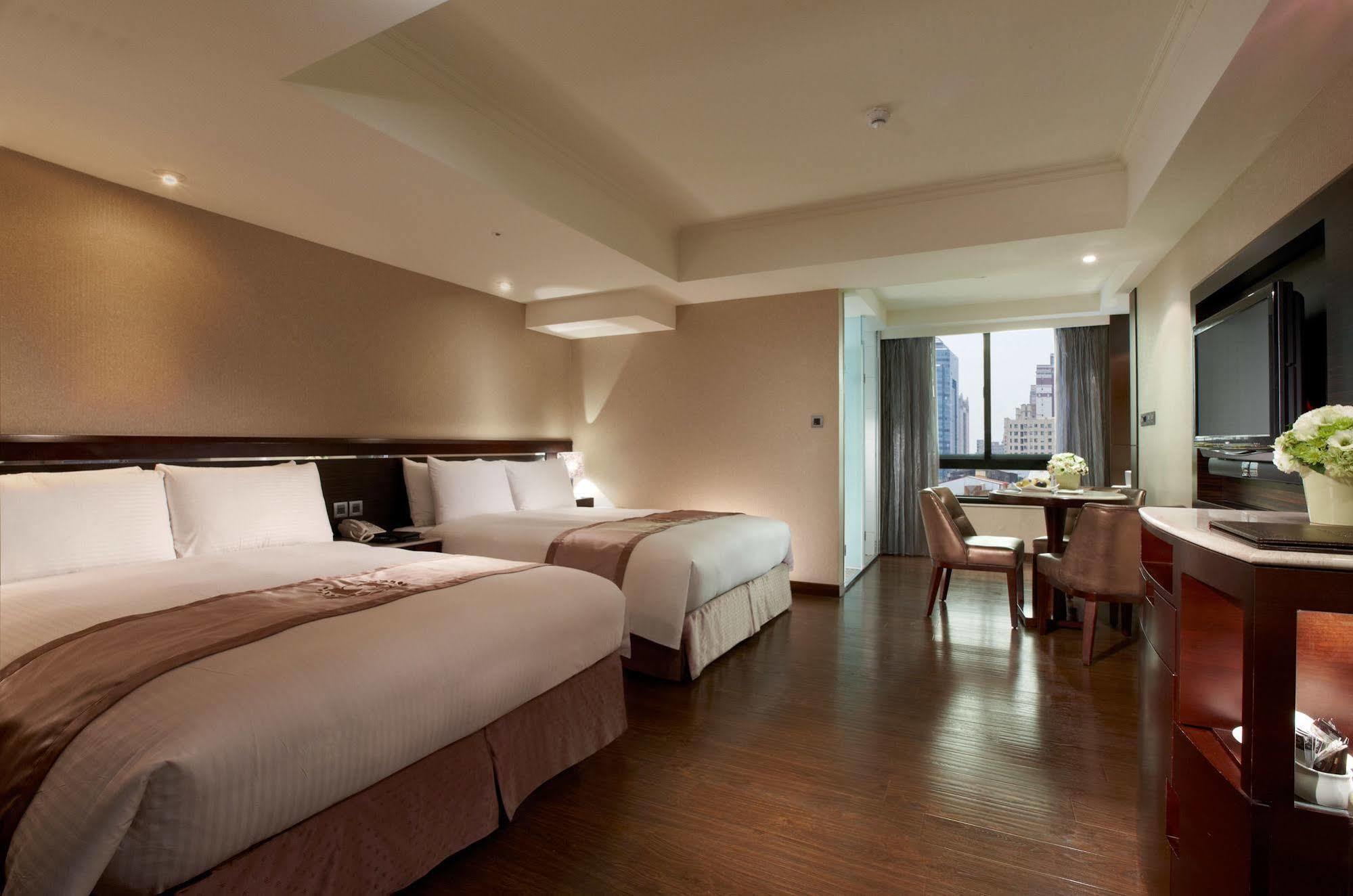 Taichung Charming City Hotel Esterno foto