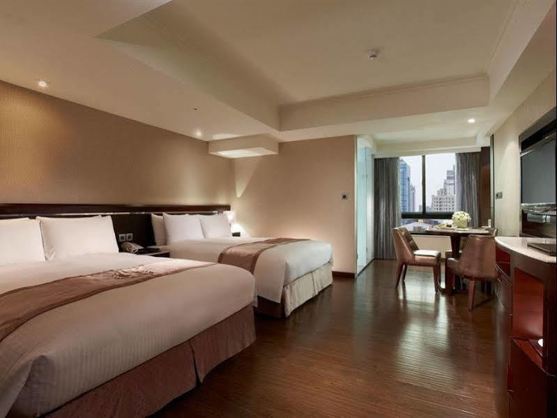 Taichung Charming City Hotel Esterno foto