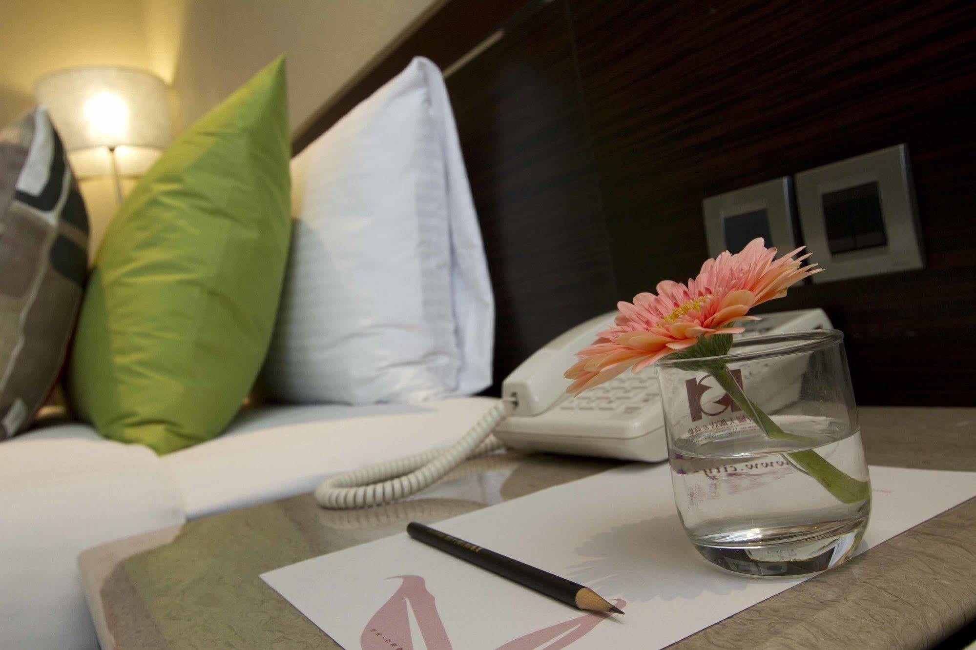 Taichung Charming City Hotel Esterno foto