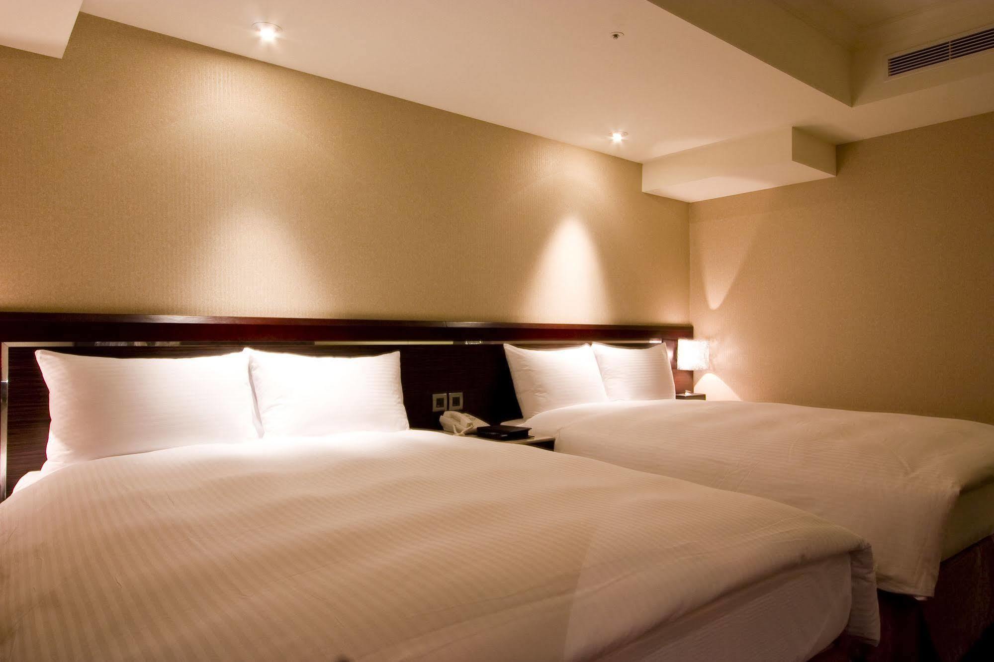 Taichung Charming City Hotel Esterno foto